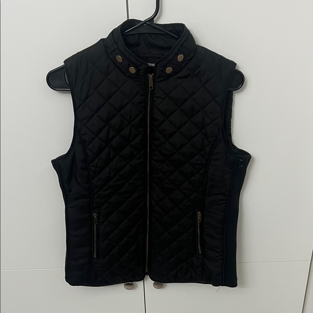Black Quilted Sleeveless Vest with gold style Zipper